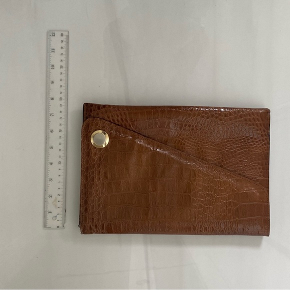 Brown leather moc-croc clutch purse - Picture 2 of 6